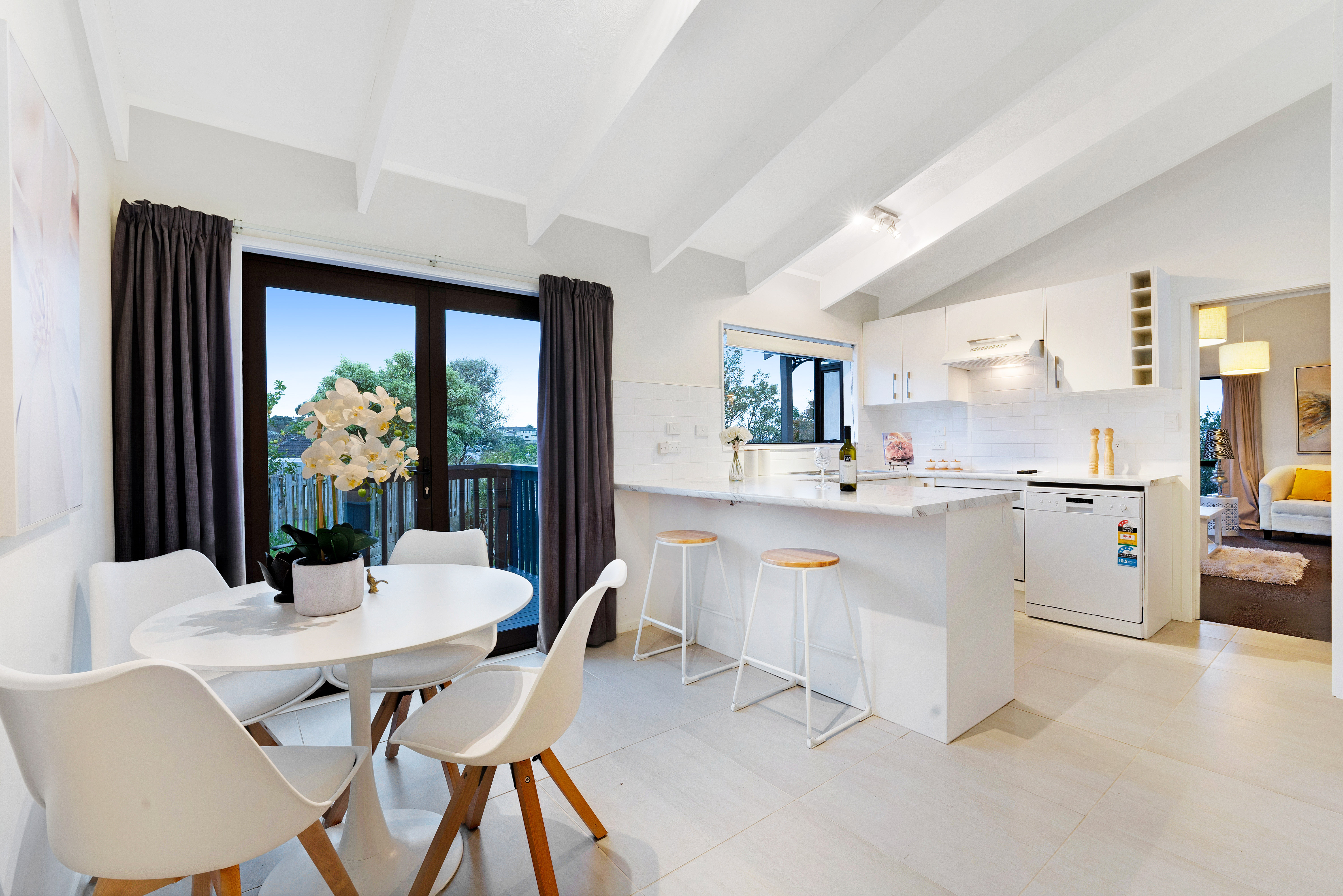 1/39 Athena Drive, Totara Vale, North Shore City, 3 રૂમ, 1 બાથરૂમ