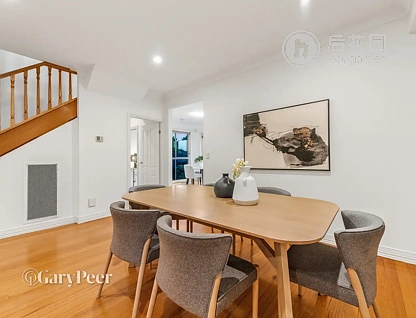 2B MOORE ST, CAULFIELD SOUTH VIC 3162, 0 Kuwarto, 0 Banyo, Townhouse