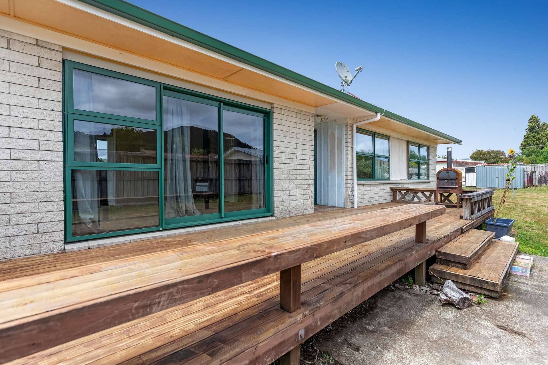 3 Euan Street, Mangakakahi