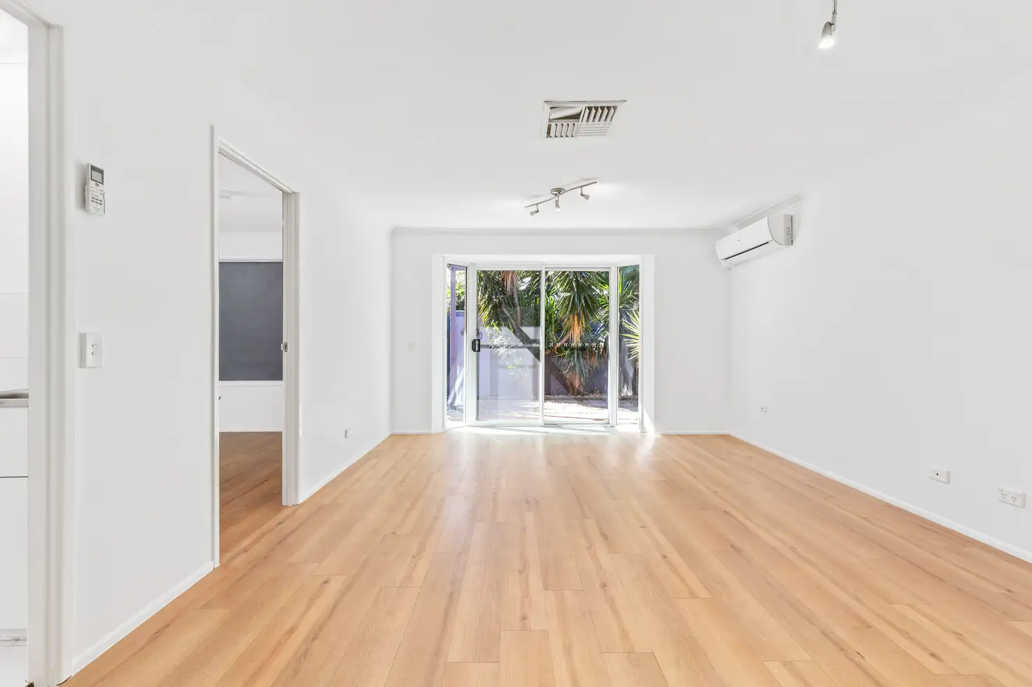 UNIT 8 29 ESMOND ST, Emerald, Fitzroy, 0 રૂમ, 0 બાથરૂમ, Unit