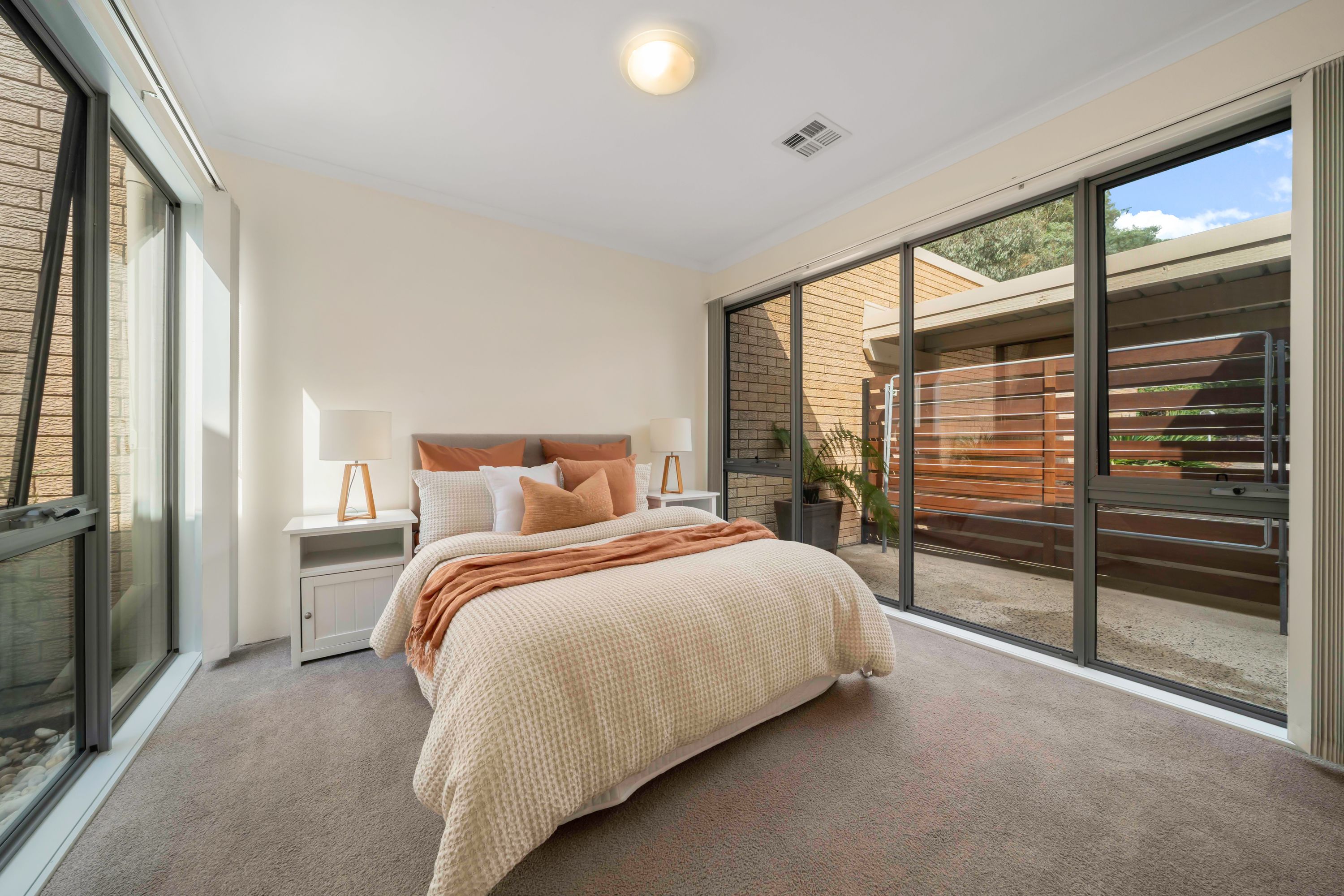 WEETANGERA GARDENS 38 GILLESPIE ST, Weetangera, Belconnen District, 0房, 0浴, Townhouse