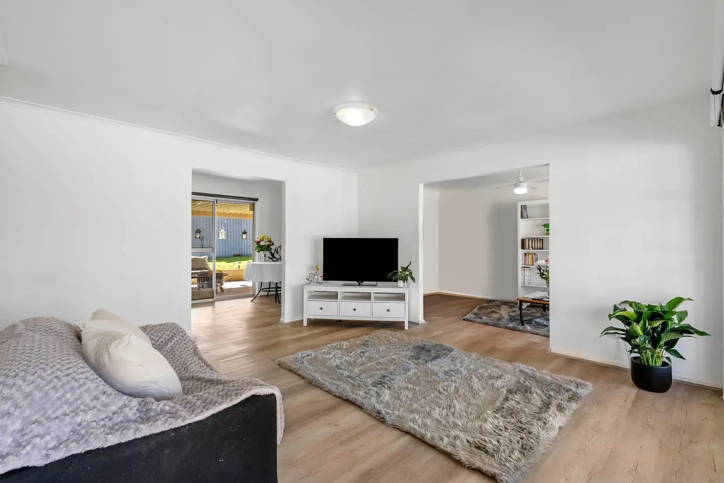 8 PARADISE RD, SLACKS CREEK QLD 4127, 0 chambres, 0 salles de bain, House