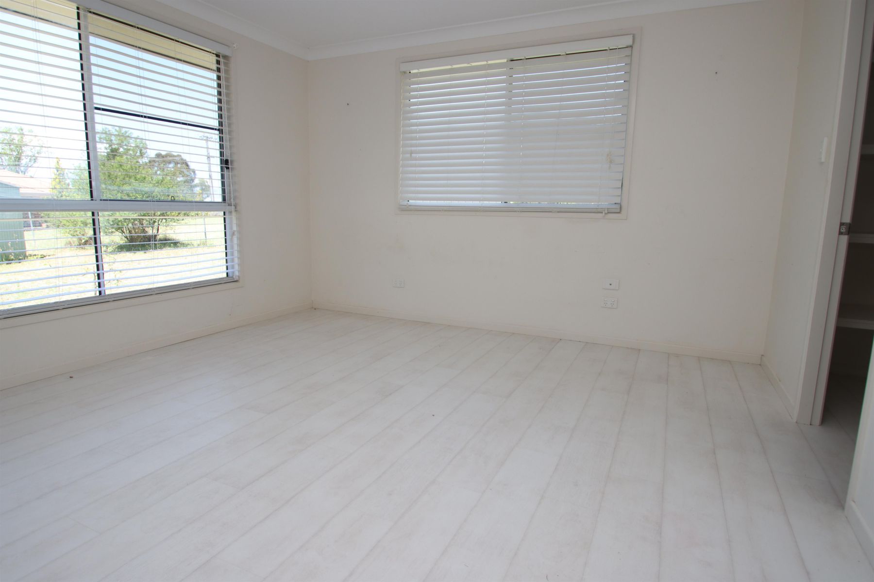 96 CLIVE ST, Tenterfield, Tamworth, 0房, 0浴, House