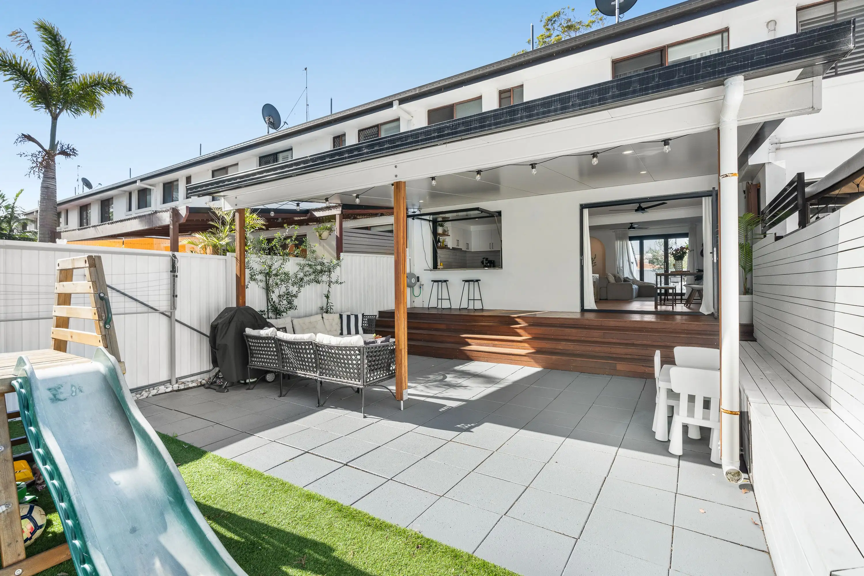 BENWAY LODGE UNIT 27 2-34 KARBUNYA ST, Mermaid Waters, Gold Coast, 0 Bedrooms, 0 Bathrooms, Townhouse