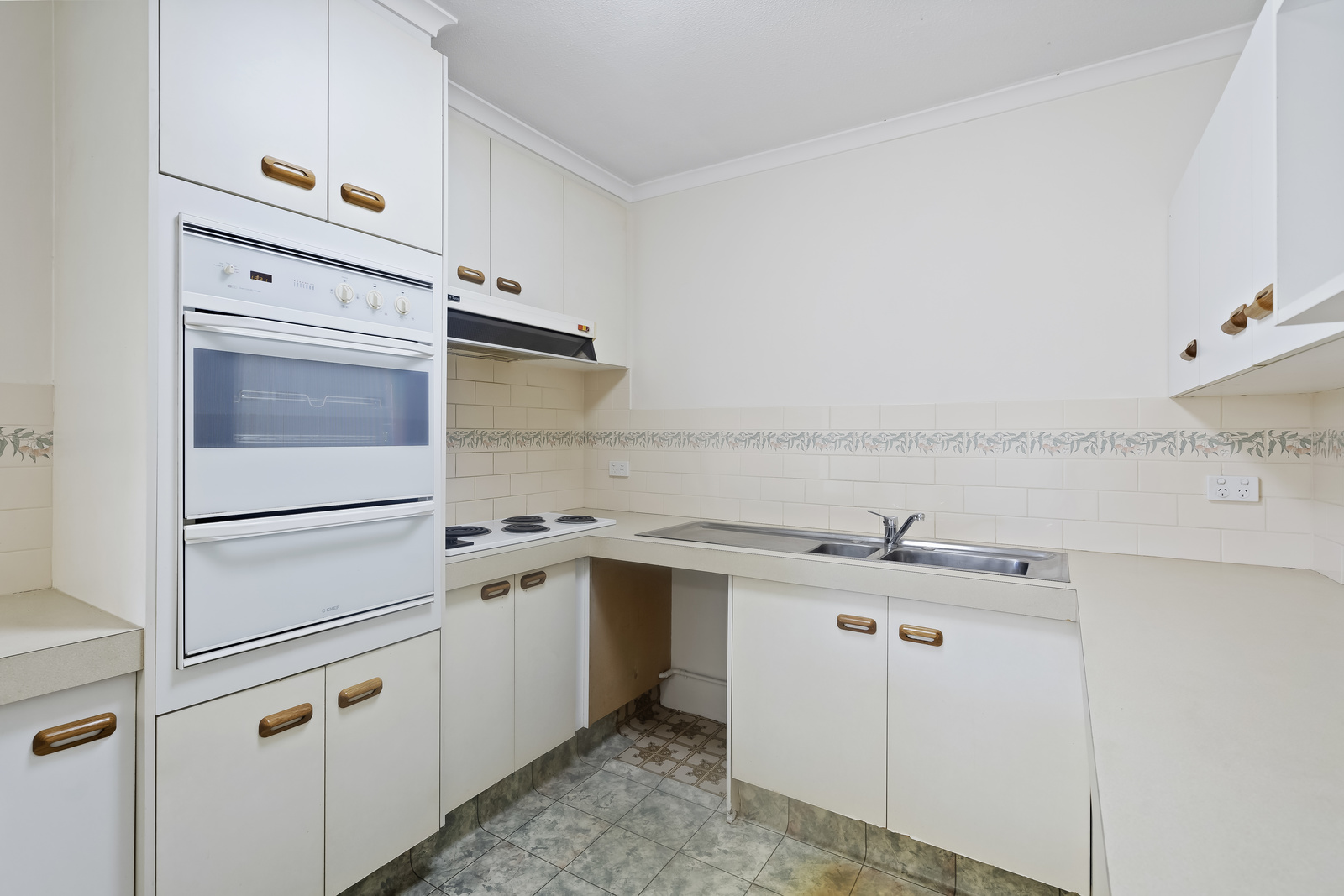 BLUE SURF UNIT 7 4 MARY AV, Broadbeach, Gold Coast, 0 phòng ngủ, 0 phòng tắm, Unit