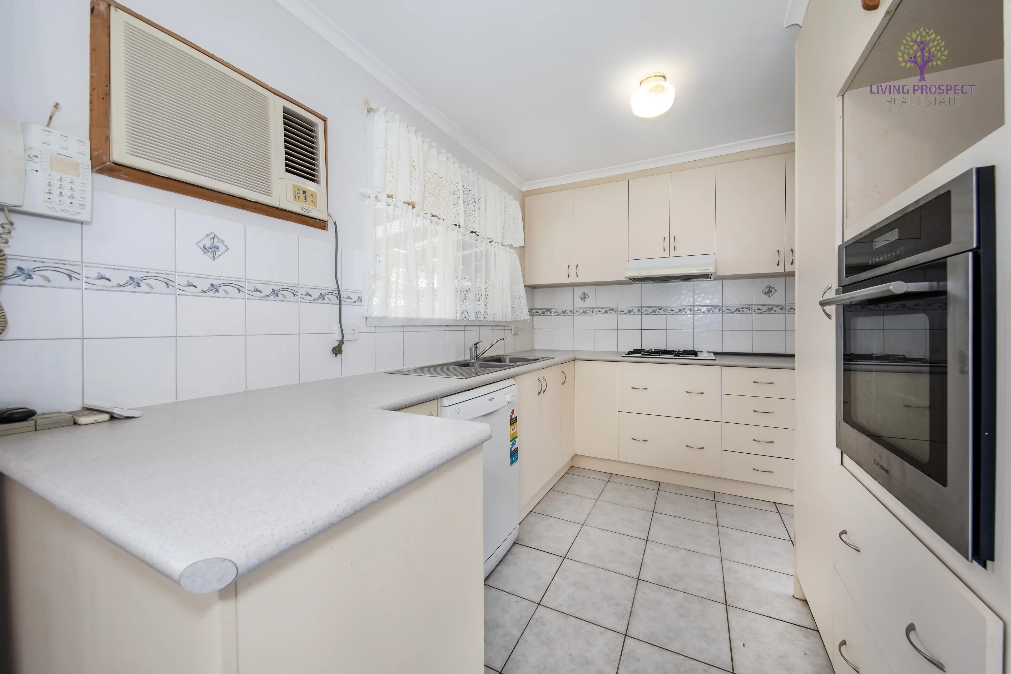 90 FEATHERTOP DR, Wyndham Vale, South West Melbourne, 0 Kuwarto, 0 Banyo, House
