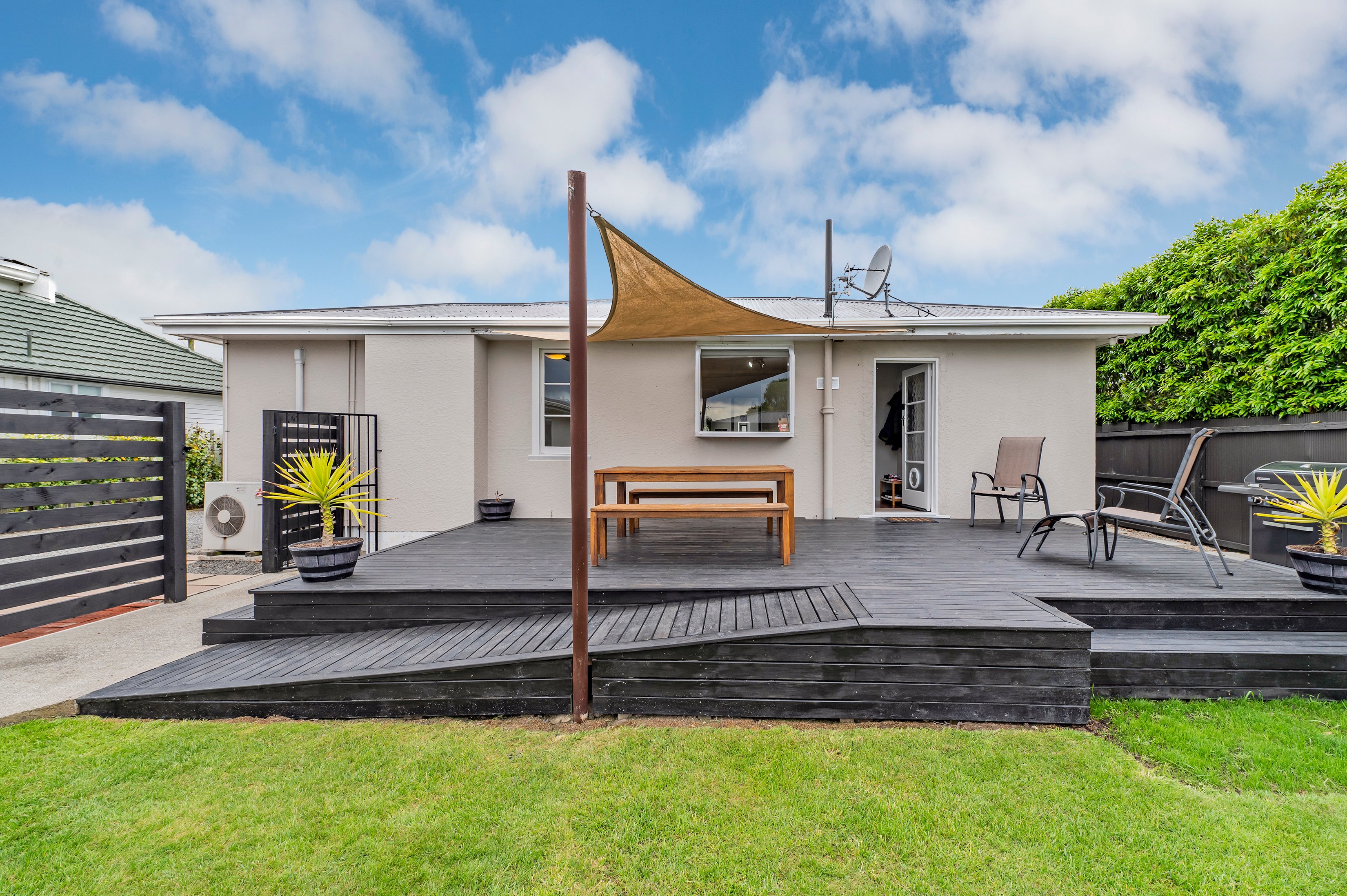 49 Olivine Street, Shirley