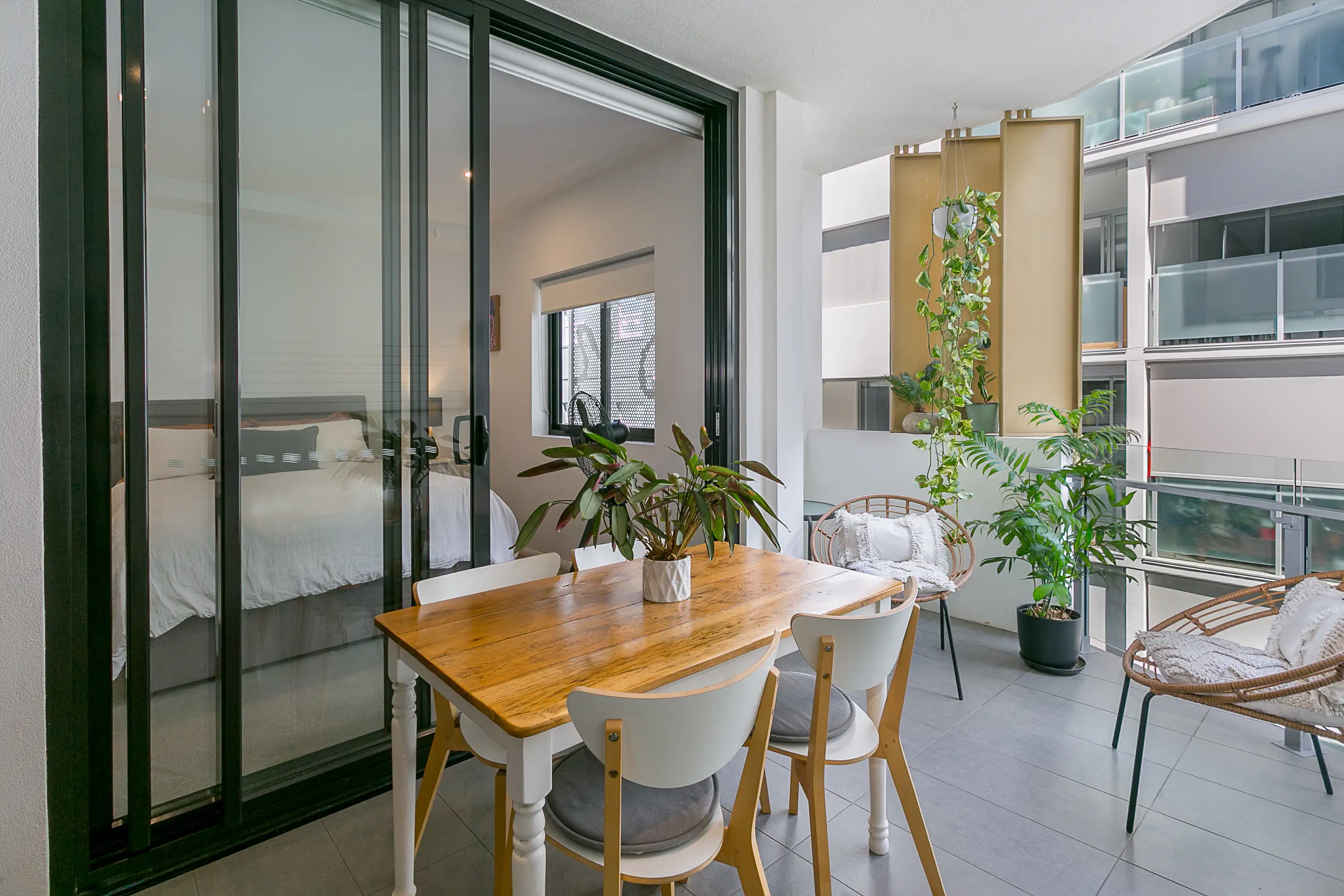 UNIT 402 17 DUNCAN ST, West End, Brisbane - Inner City Region, 0房, 0浴, Unit