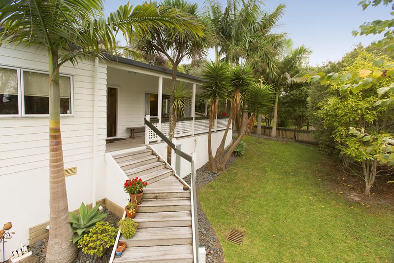 2/4 Tallington Crescent, Torbay, North Shore City, 3 phòng ngủ, 0 phòng tắm