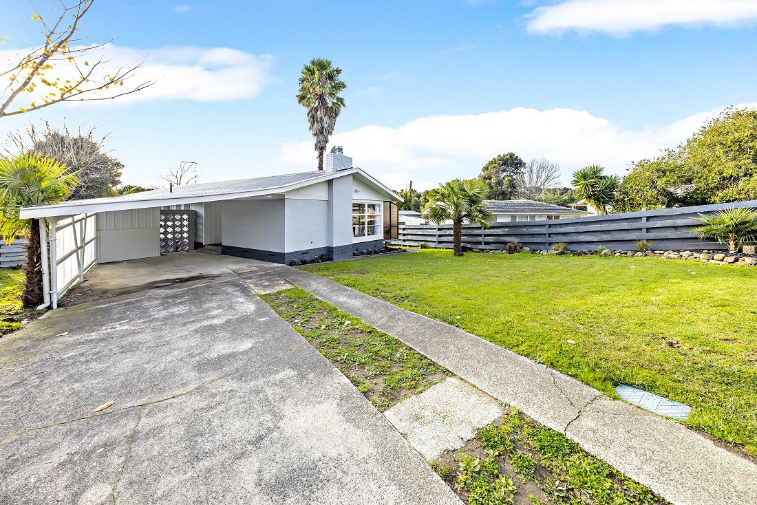 6 Lawrence Crescent, Hillpark, Manukau City, 3 침실, 1 욕실