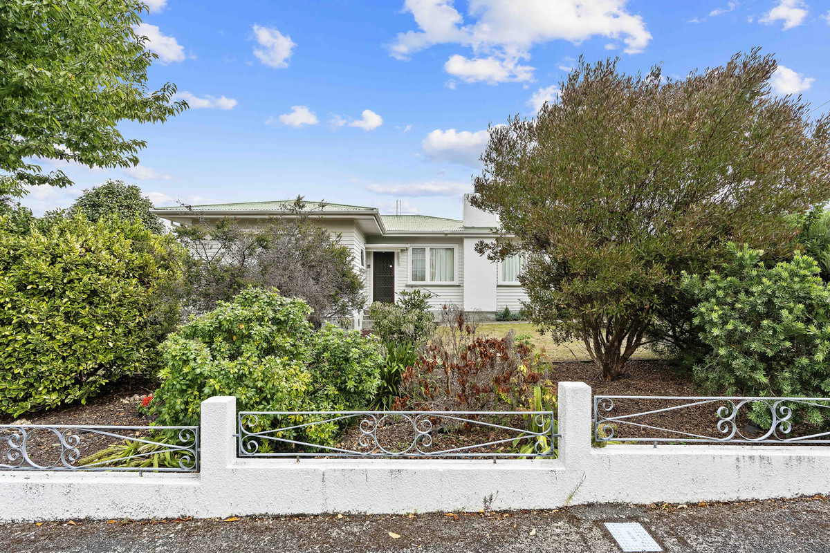 11 Gordon Street, Masterton, Masterton, 2 ਕਮਰੇ, 1 ਬਾਥਰੂਮ, House