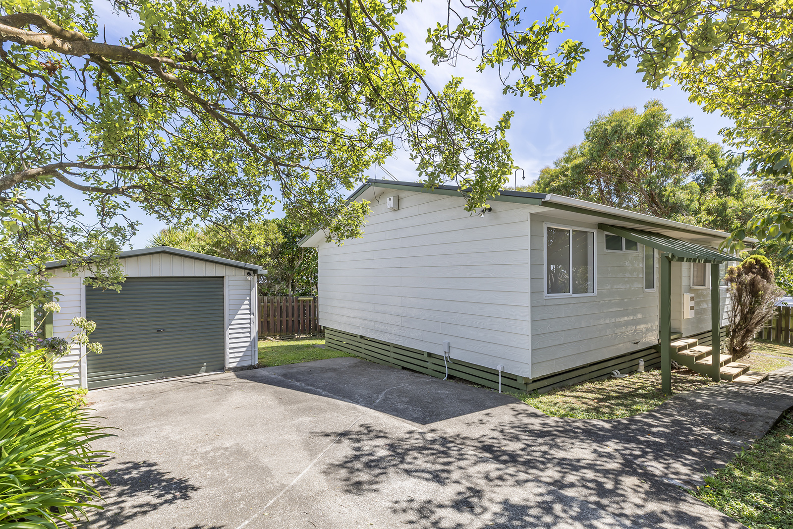 1/21 Omapere Street, Whitby, Porirua, 3房, 0浴, House