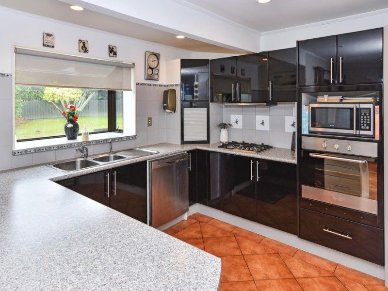 15 Brylee Drive, Conifer Grove, Papakura, 4 chambres, 0 salles de bain