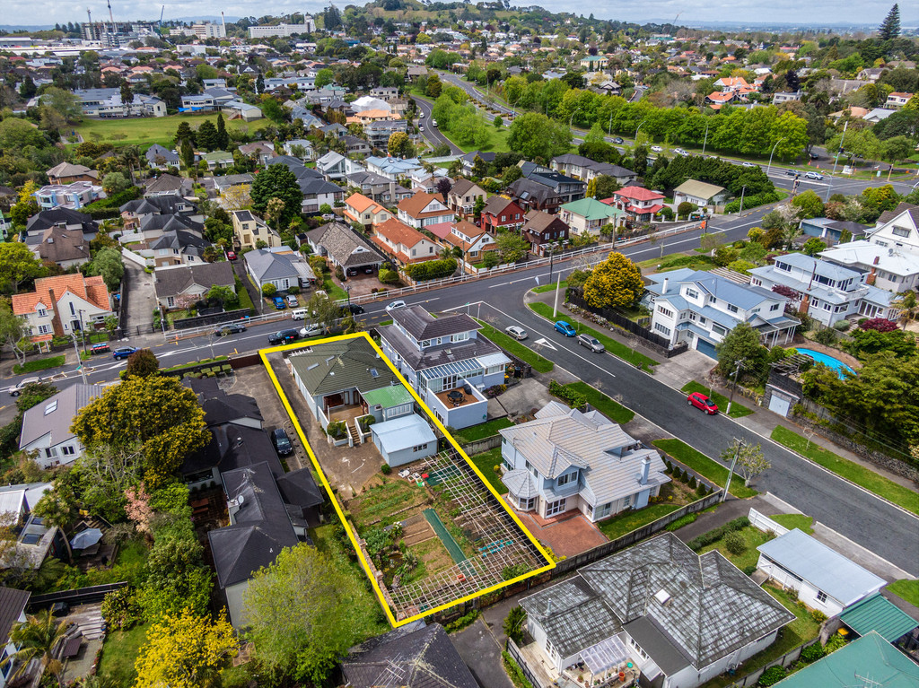 Residential  Mixed Housing Urban Zone