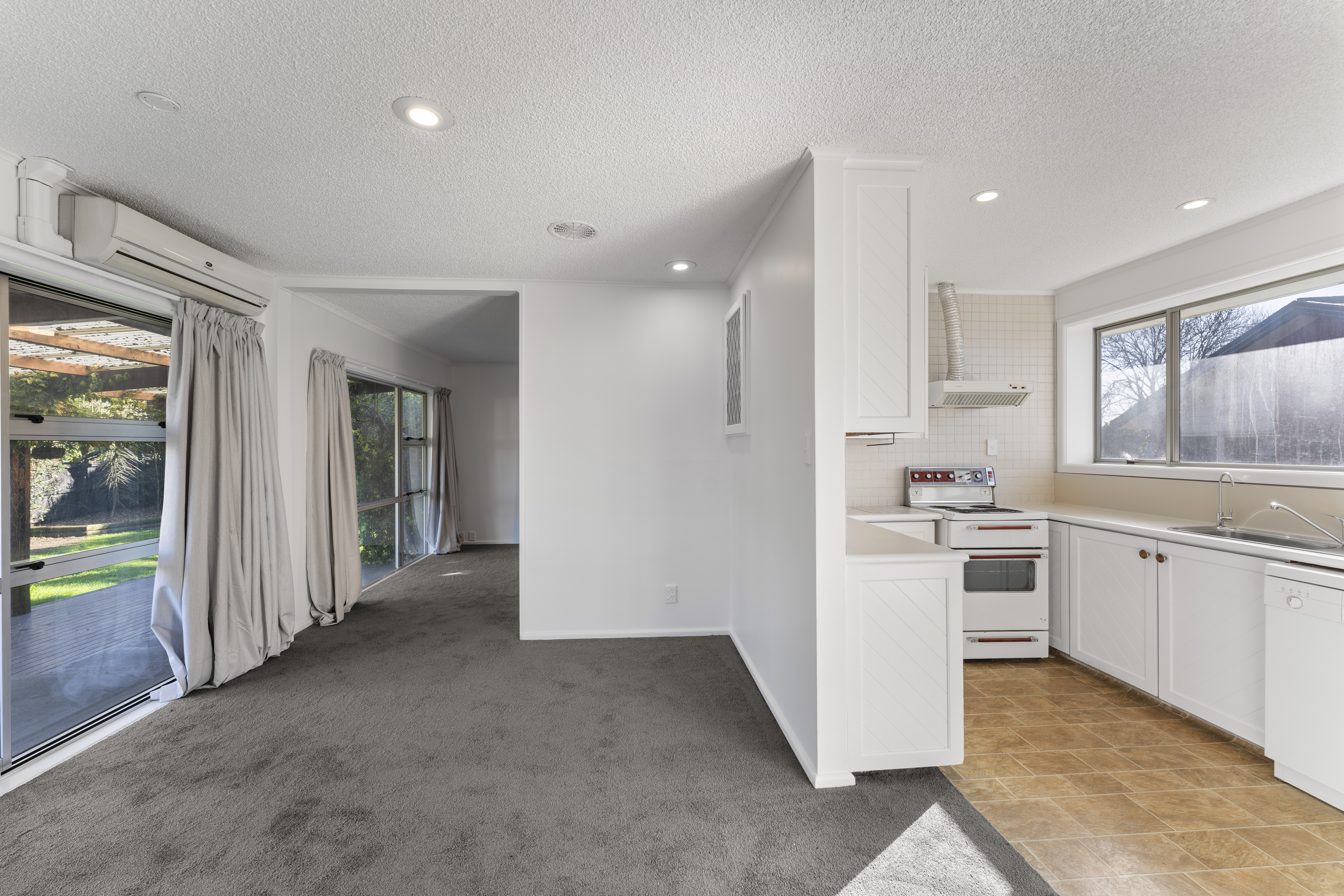 127 Denise Crescent, Hornby, Christchurch, 3 Bedrooms, 1 Bathrooms, House