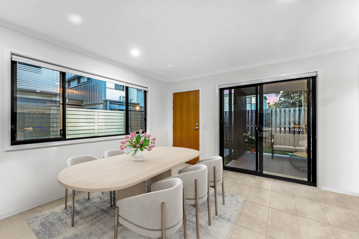 11 COMER ST, COOPERS PLAINS QLD 4108, 0 Schlafzimmer, 0 Badezimmer, Townhouse