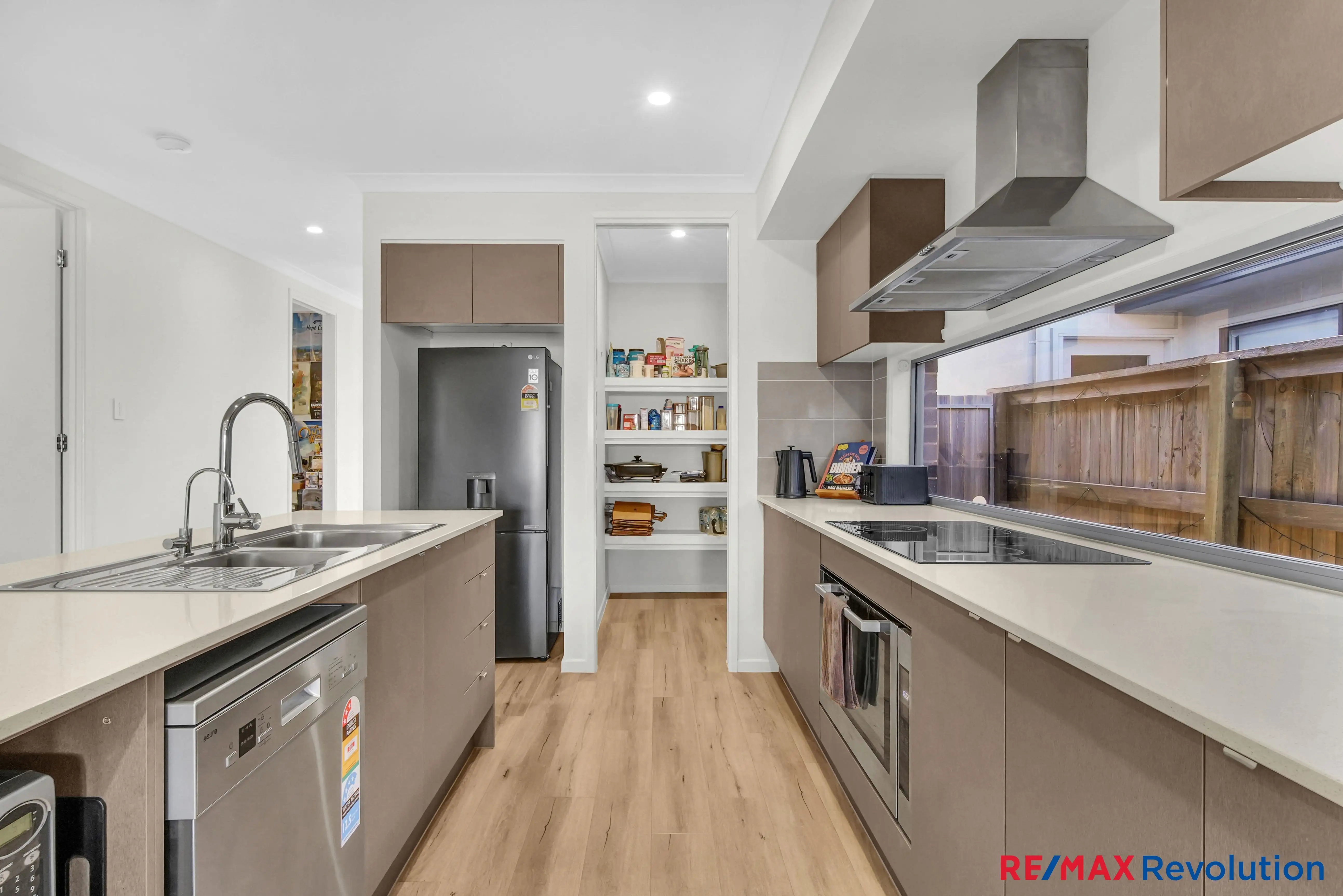 16 IRMA CCT, PARK RIDGE QLD 4125, 0 침실, 0 욕실, House