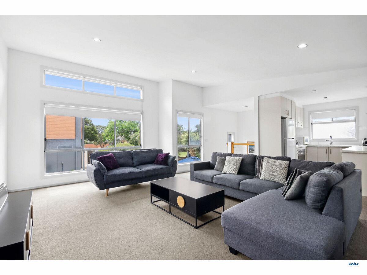 UNIT 2 31 ANDERSON ST, Torquay, Geelong, 0部屋, 0バスルーム, Townhouse