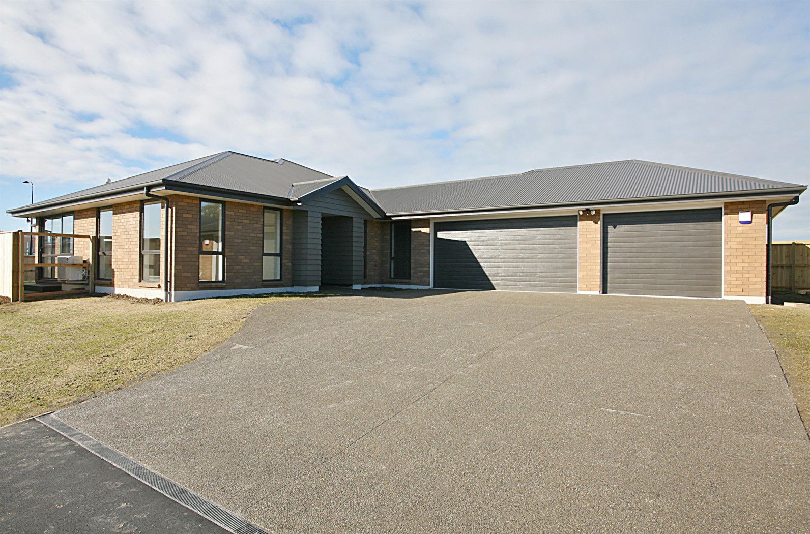 1 Lloyds Close, Rolleston
