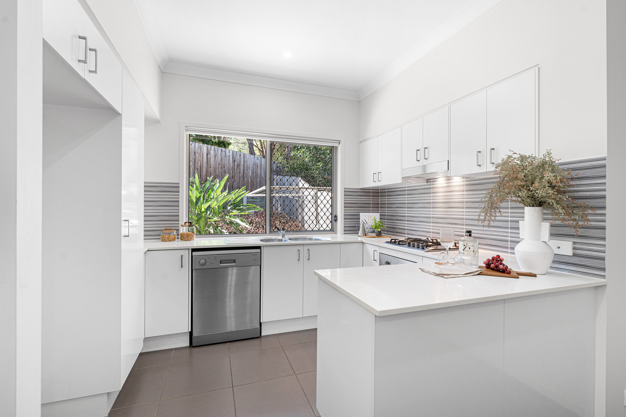 UNIT 29 20 KIANAWAH RD SOUTH, Manly West, Brisbane - Eastern Region, 0 Bedrooms, 0 Bathrooms, Townhouse