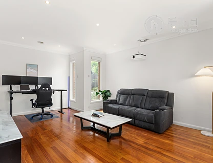 135 WAVERLEY RD, CHADSTONE VIC 3148, 0房, 0浴, Townhouse