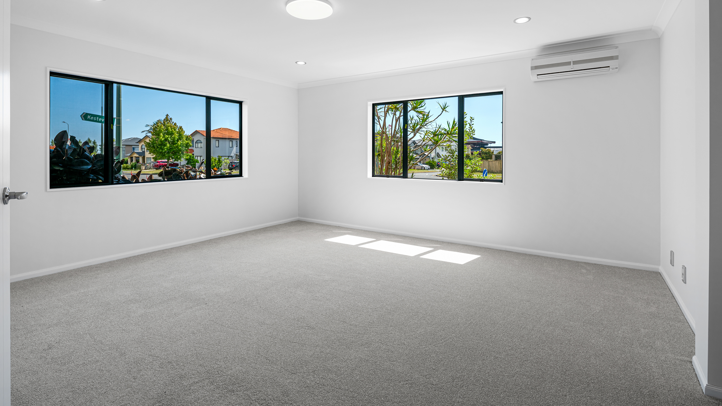 35 Kestev Drive, Flat Bush, Manukau City, 6 ห้องนอน, 3 ห้องน้ำ, House