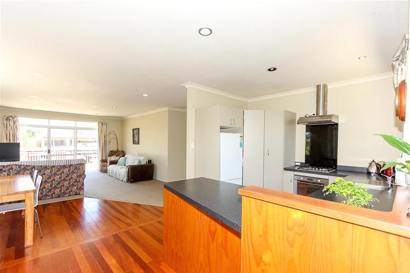 4b Awanui Street, Merrilands, New Plymouth, 3部屋, 0バスルーム