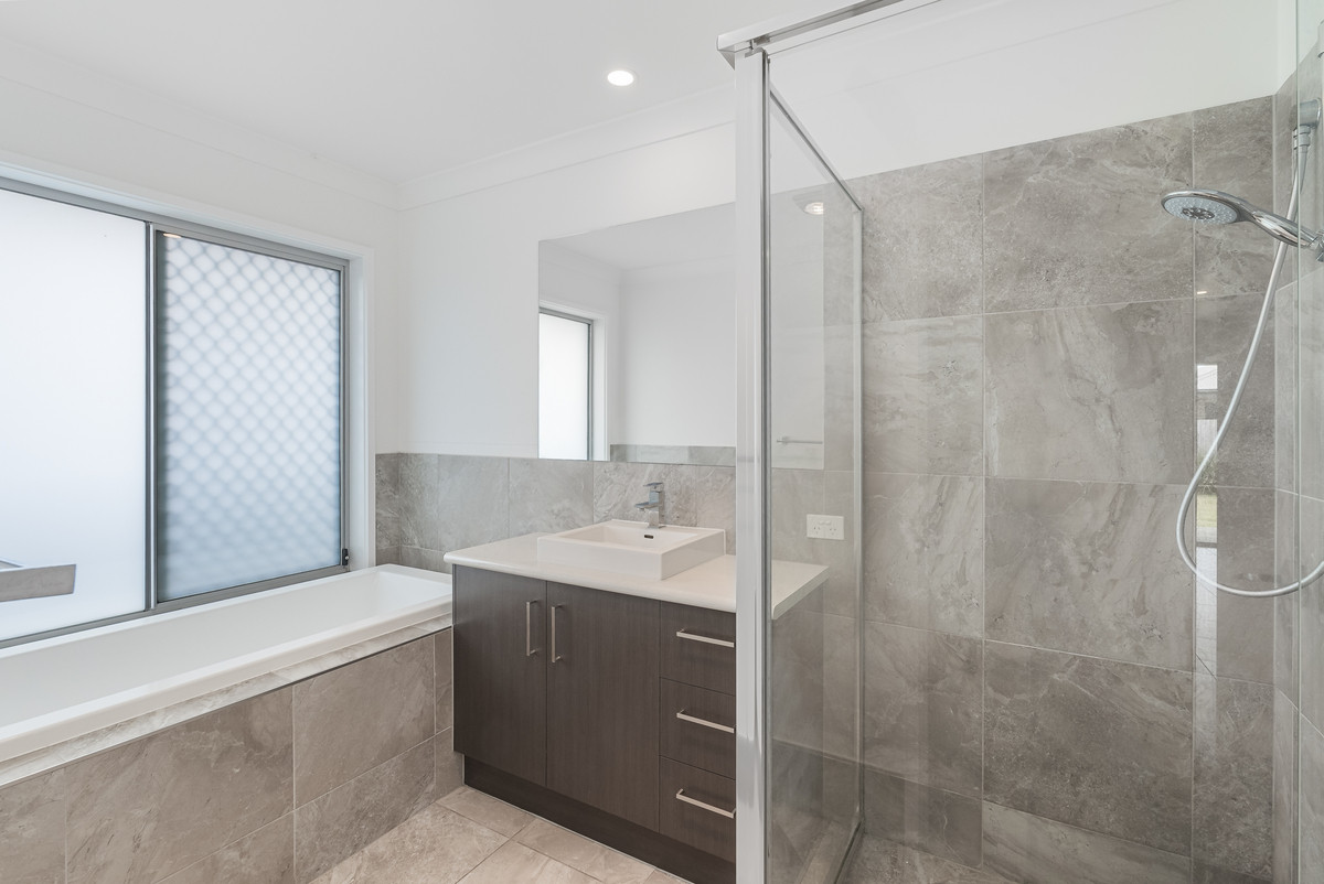 3 ROSELLA ST, Redbank Plains, Ipswich - Greater Region, 0房, 0浴, House