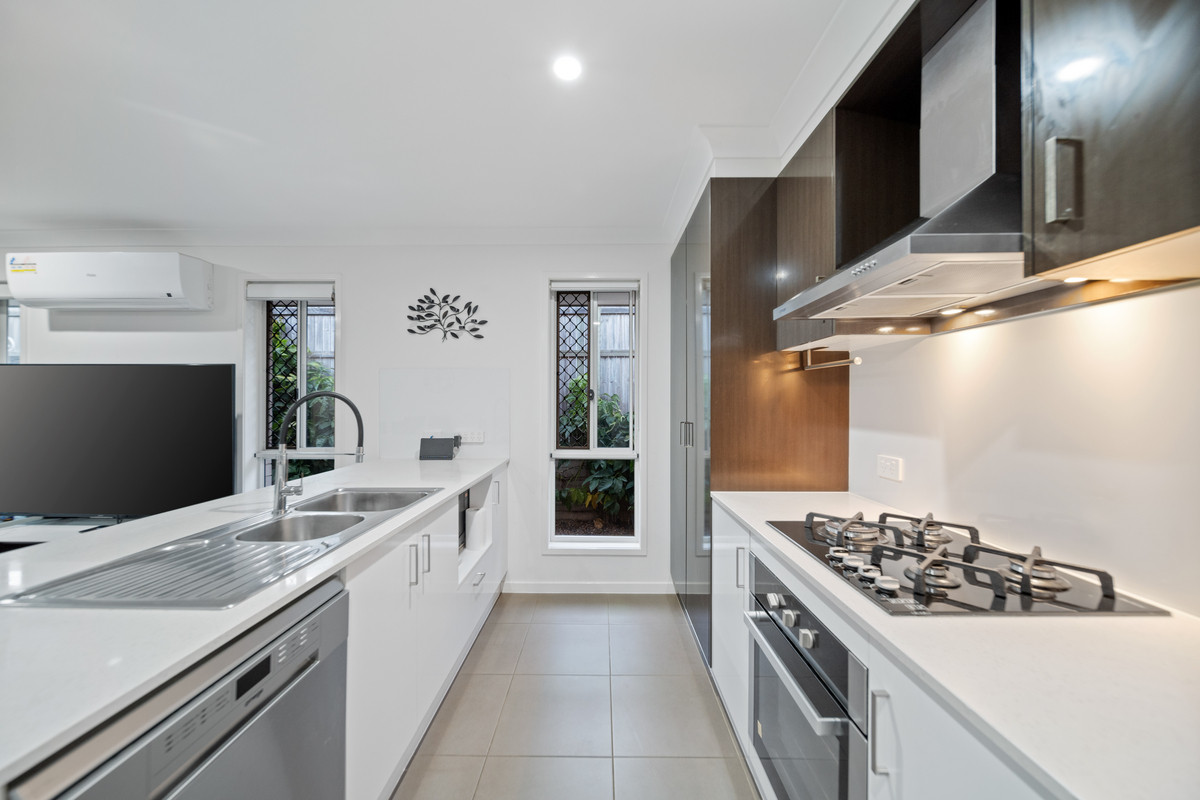 8 LOGHOPPER CT, Redbank Plains, Ipswich - Greater Region, 0 침실, 0 욕실, House