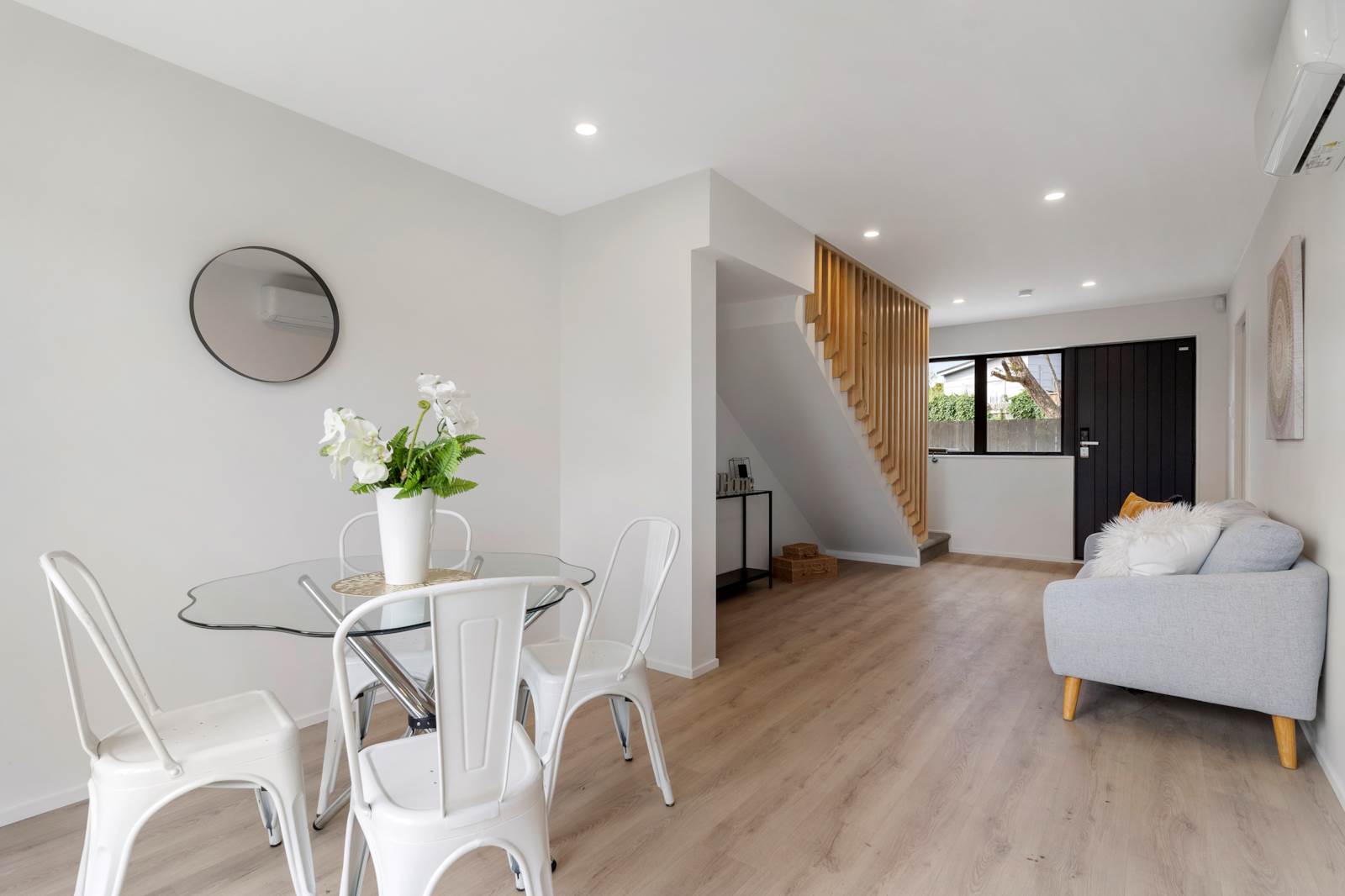 15d Pipitea Place, Massey, Waitakere City, 3 Bedrooms, 2 Bathrooms, Townhouse
