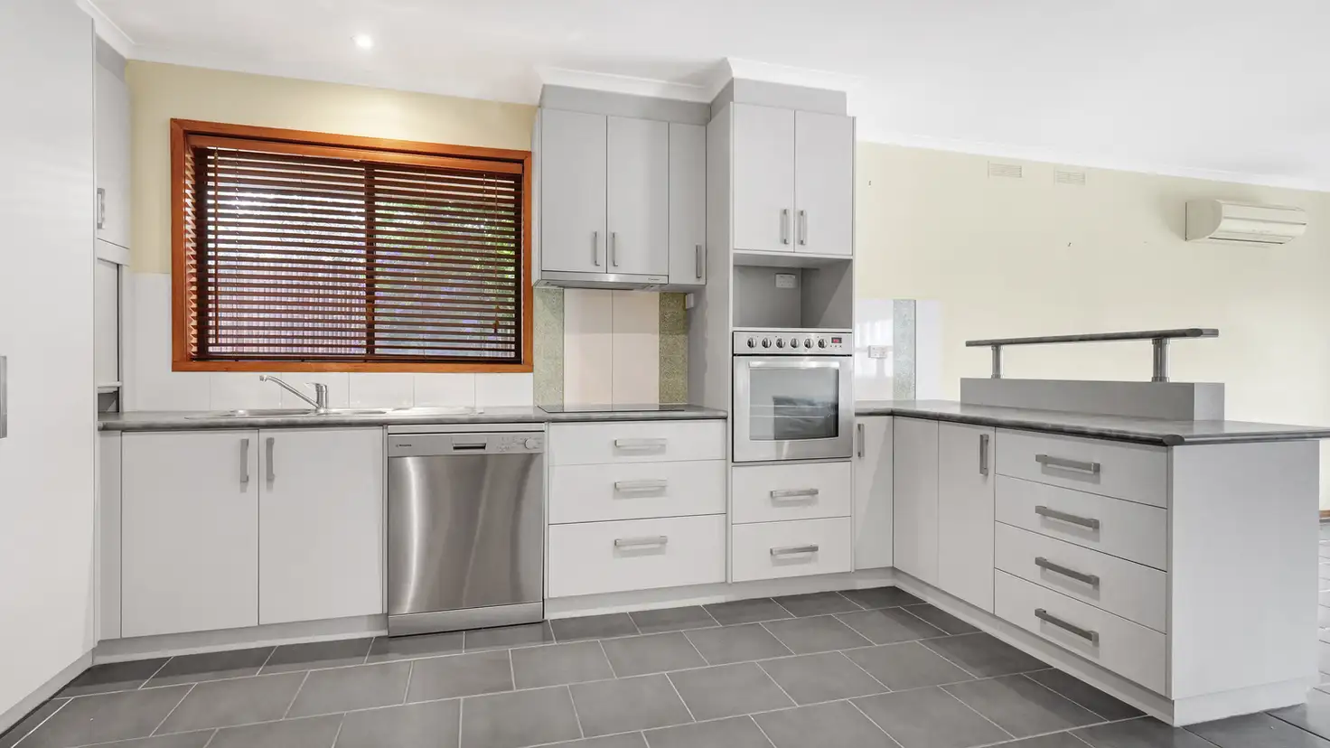 86 HAMILTON ST, Shepparton, Shepparton, 0 Schlafzimmer, 0 Badezimmer, House