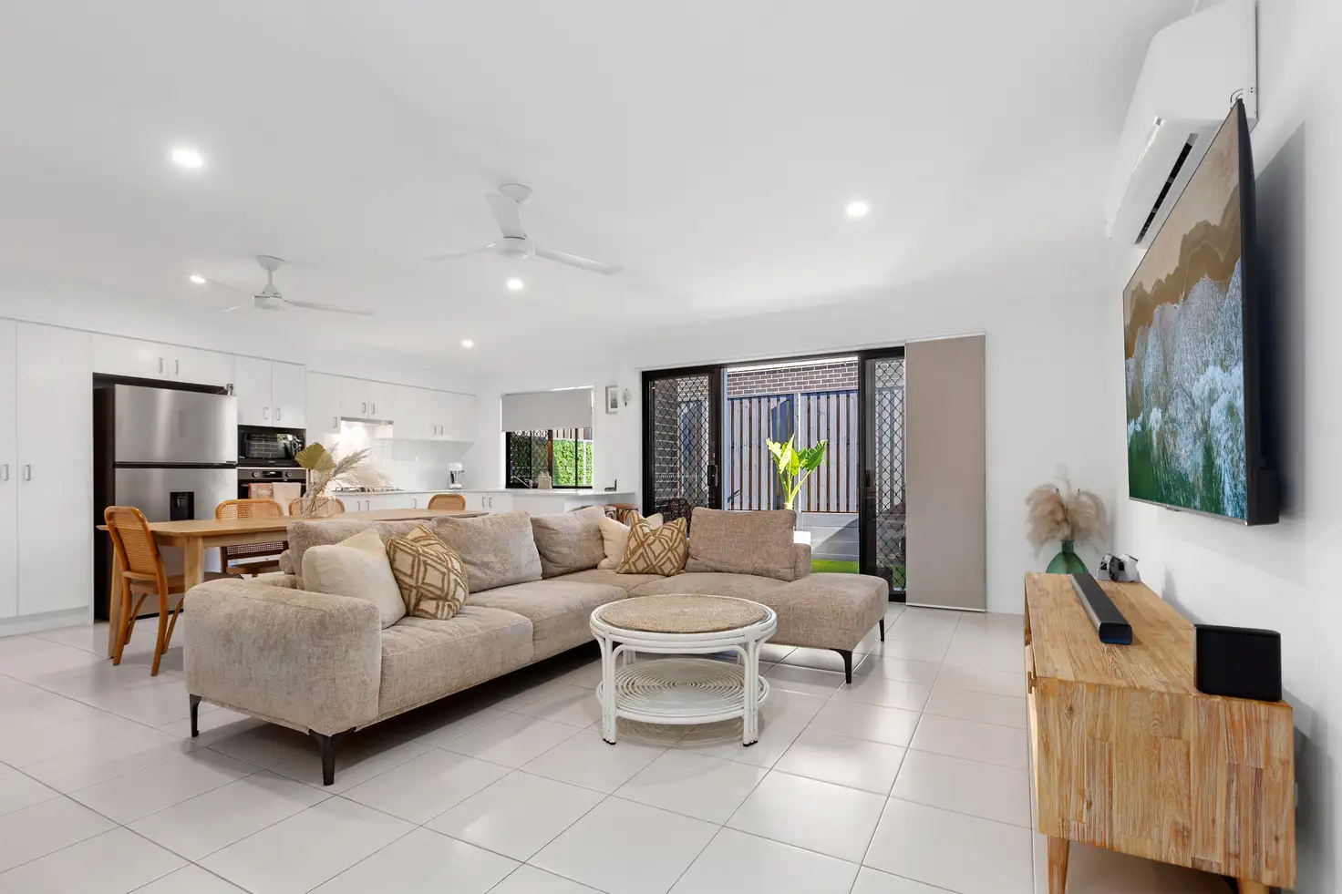 9 BORDER DR NORTH, Currumbin Waters, Gold Coast, 0房, 0浴, Townhouse