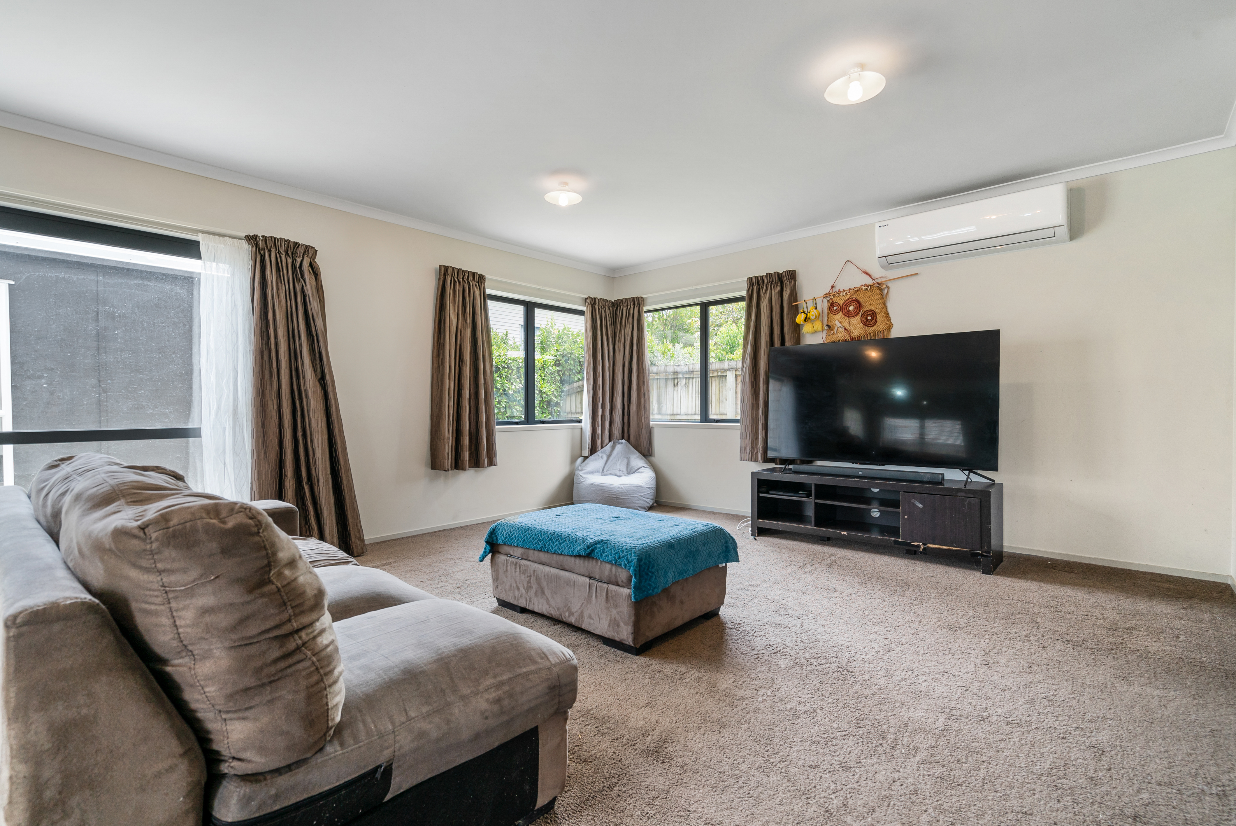 6 Whau Crescent, Avondale, Auckland City, 4 침실, 2 욕실, House