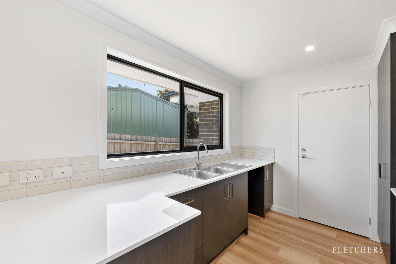 UNIT 2 6 LOCHABER AV, Frankston, Mornington Peninsula, 0部屋, 0バスルーム, Townhouse