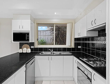 Unit 2/100 AGINCOURT ROAD, MARSFIELD, 2 phòng ngủ, 2 phòng tắm, House