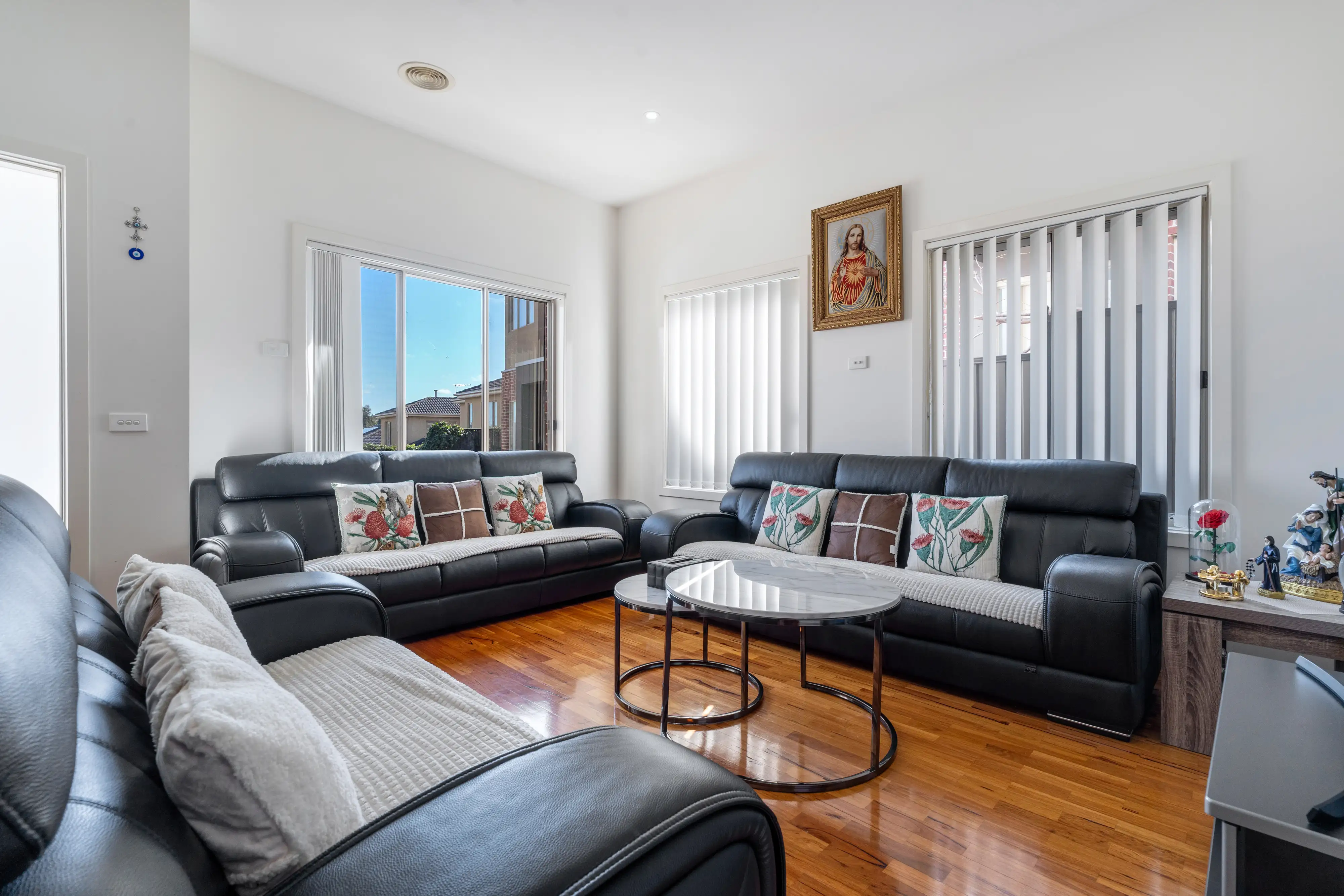 8 SHANKLAND BVD, Meadow Heights, North Melbourne, 0 chambres, 0 salles de bain, Townhouse