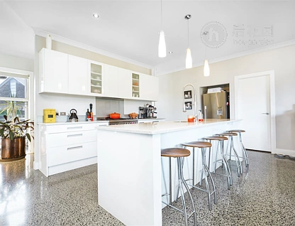 9 Trent Lane, Flagstaff, Hamilton, 5 slaapkamers, 2 badkamers