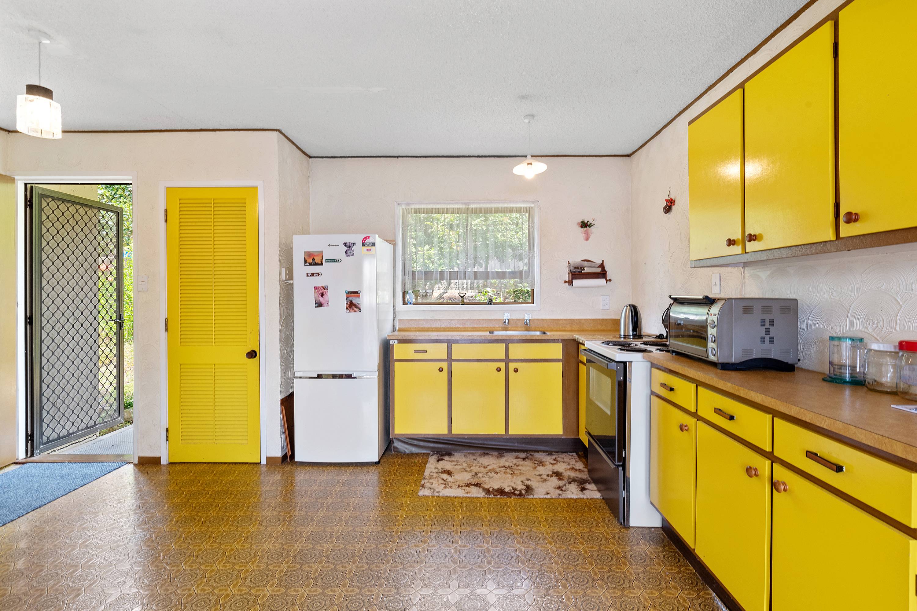 2/867 Beach Road, Waiake, Auckland - North Shore, 2 Bedrooms, 1 Bathrooms, House