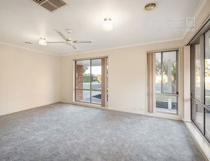 15 DUNDEE DR, WEST WODONGA VIC 3690, 0房, 0浴, House