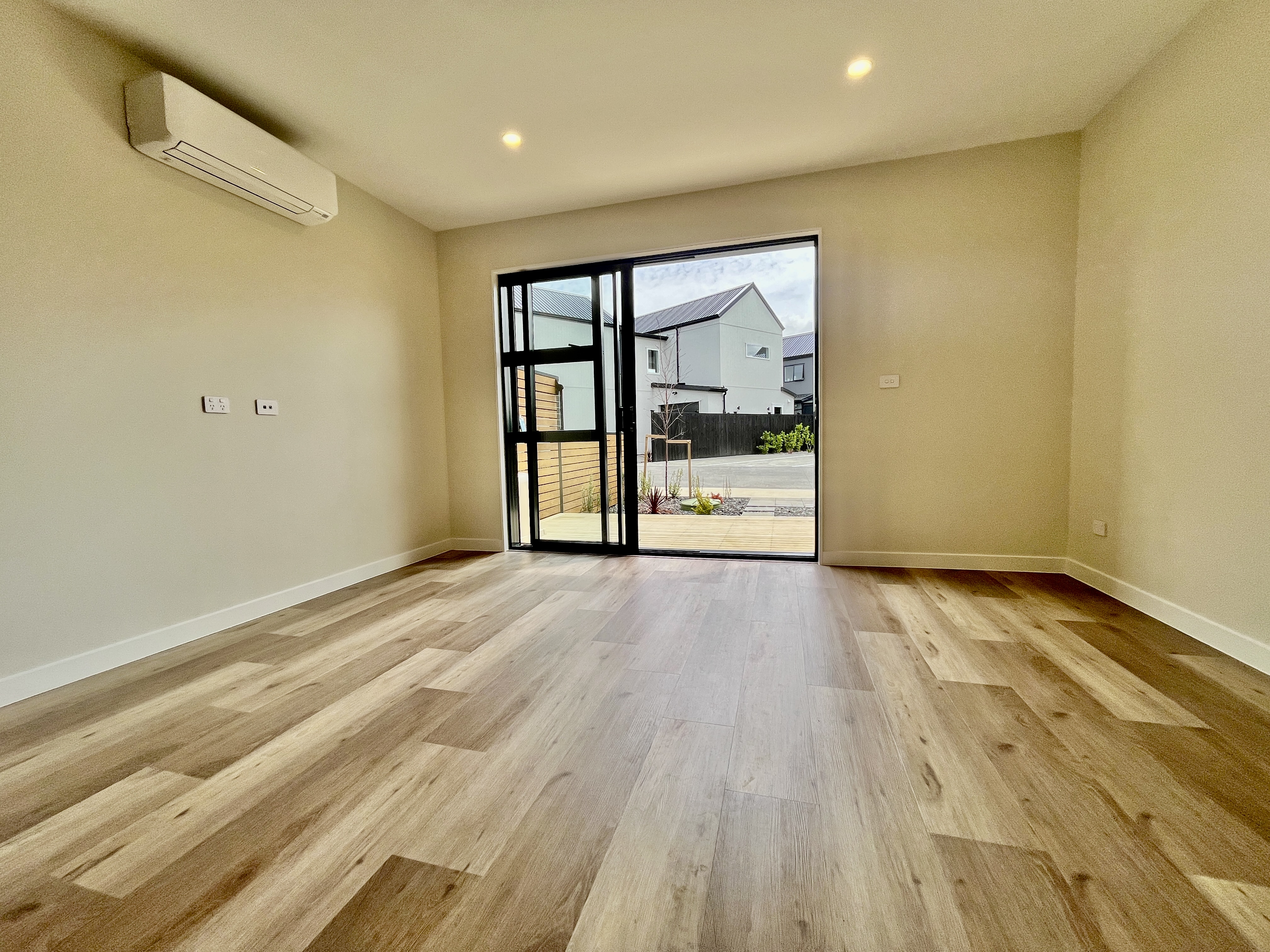 9 Resnik Crescent, Kumeu, Rodney, 2 Bedrooms, 1 Bathrooms, Townhouse