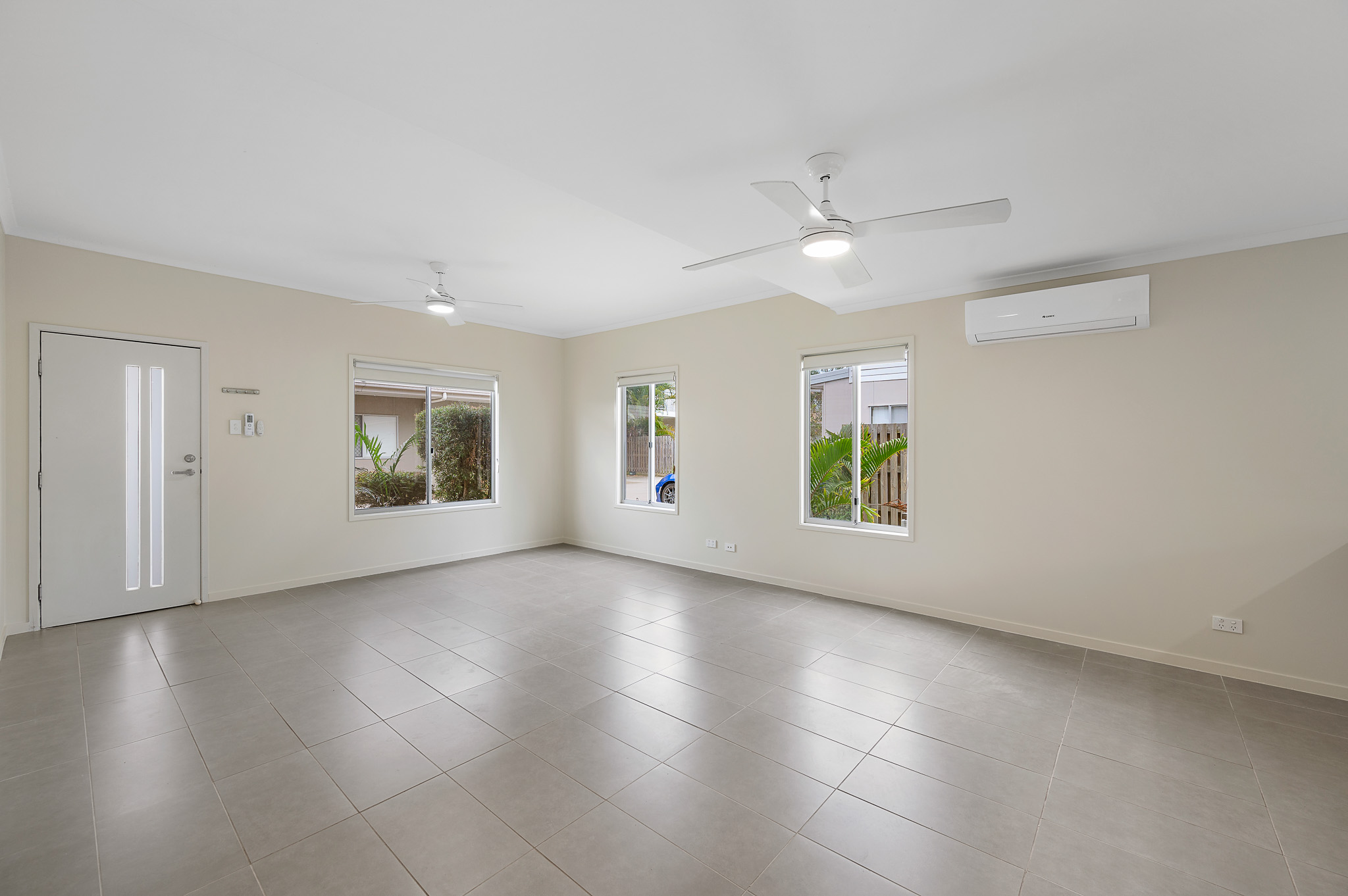 UNIT 5 1 COLLINS LANE, Kin Kora, Fitzroy, 0部屋, 0バスルーム, House