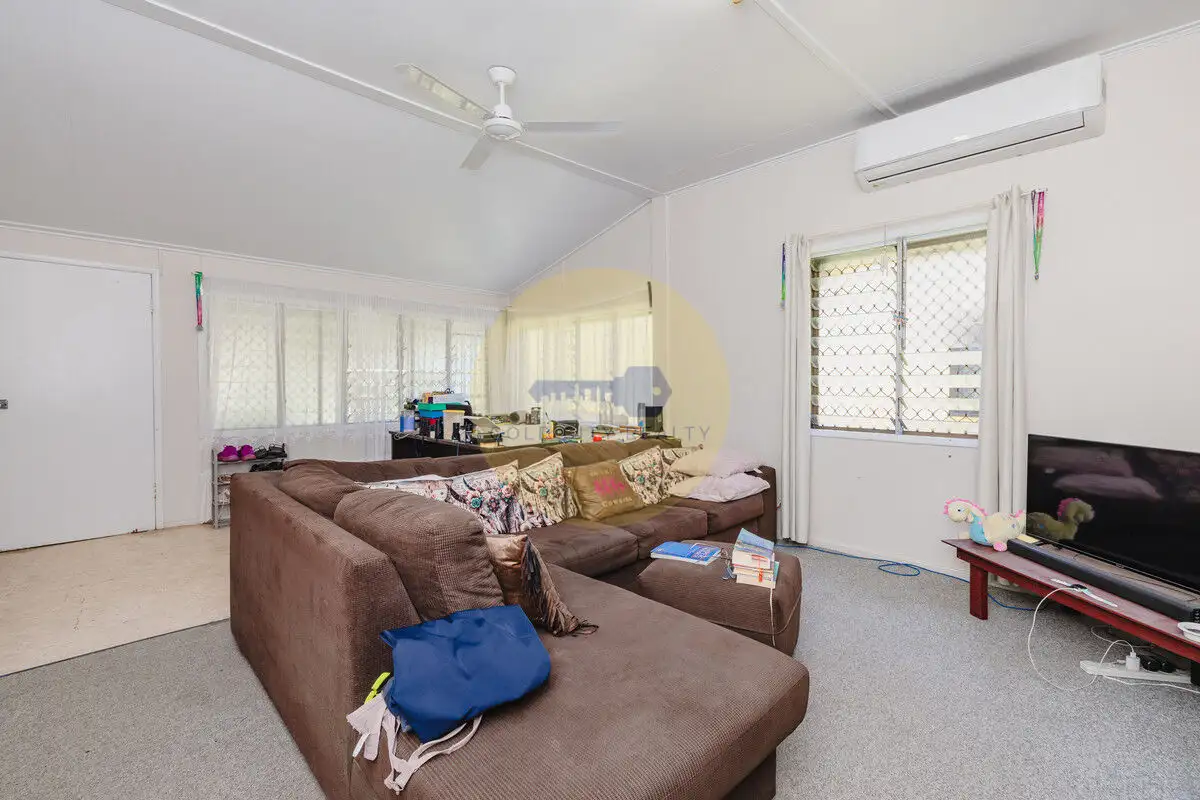 96 STUBLEY ST, Charters Towers City, Townsville, 0 غرف, 0 حمامات, House