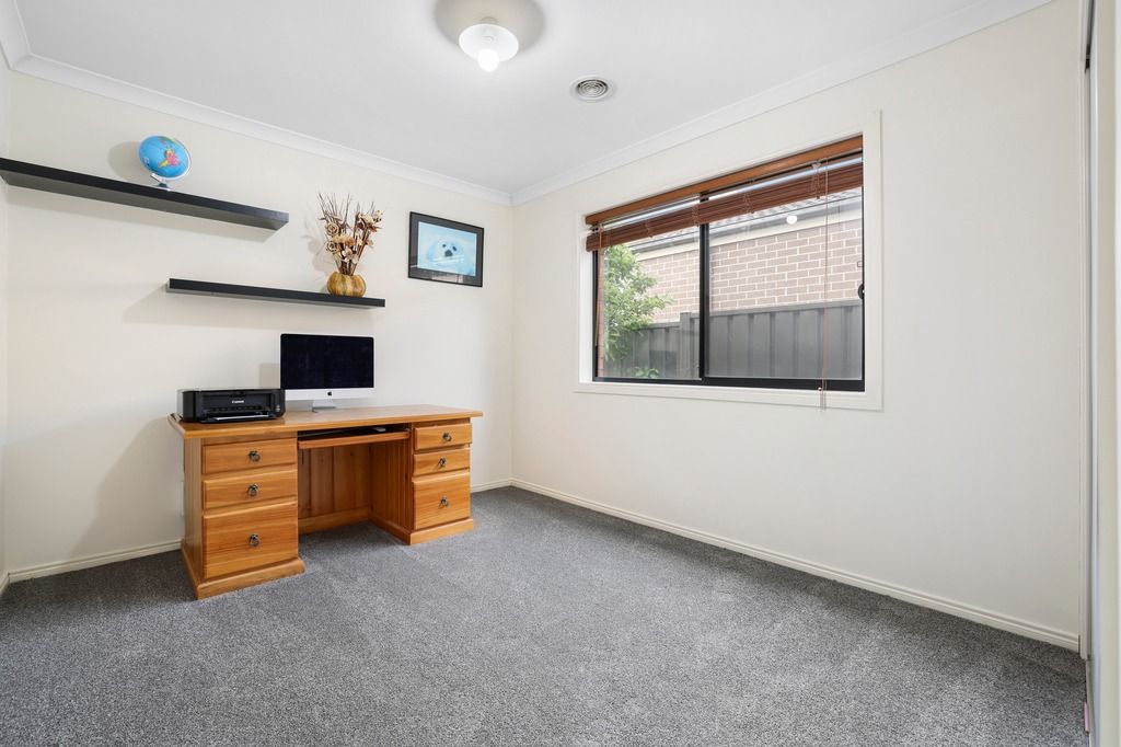 5 KINGLAKE DR, Manor Lakes, South West Melbourne, 0 침실, 0 욕실, House