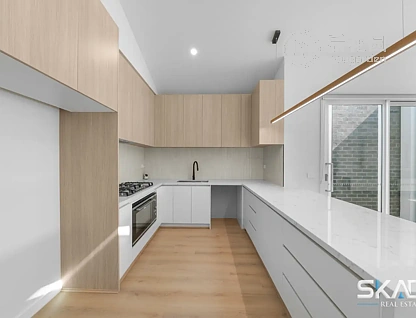 70 DARGILE CCT, EPPING VIC 3076, 4 침실, 2 욕실, House