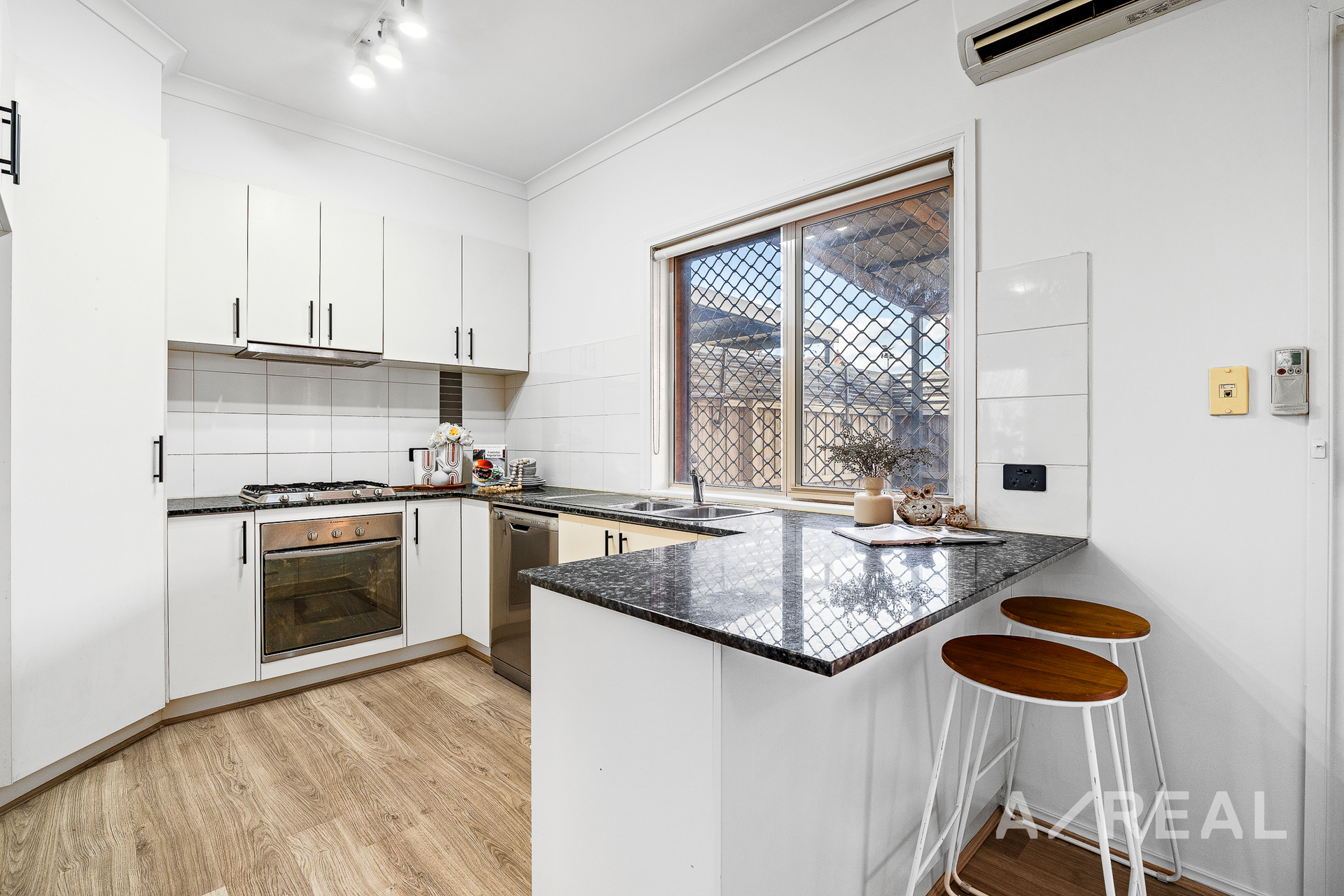 UNIT 14 542-544 SPRINGVALE RD, Springvale South, Bayside, 0 ห้องนอน, 0 ห้องน้ำ, Townhouse