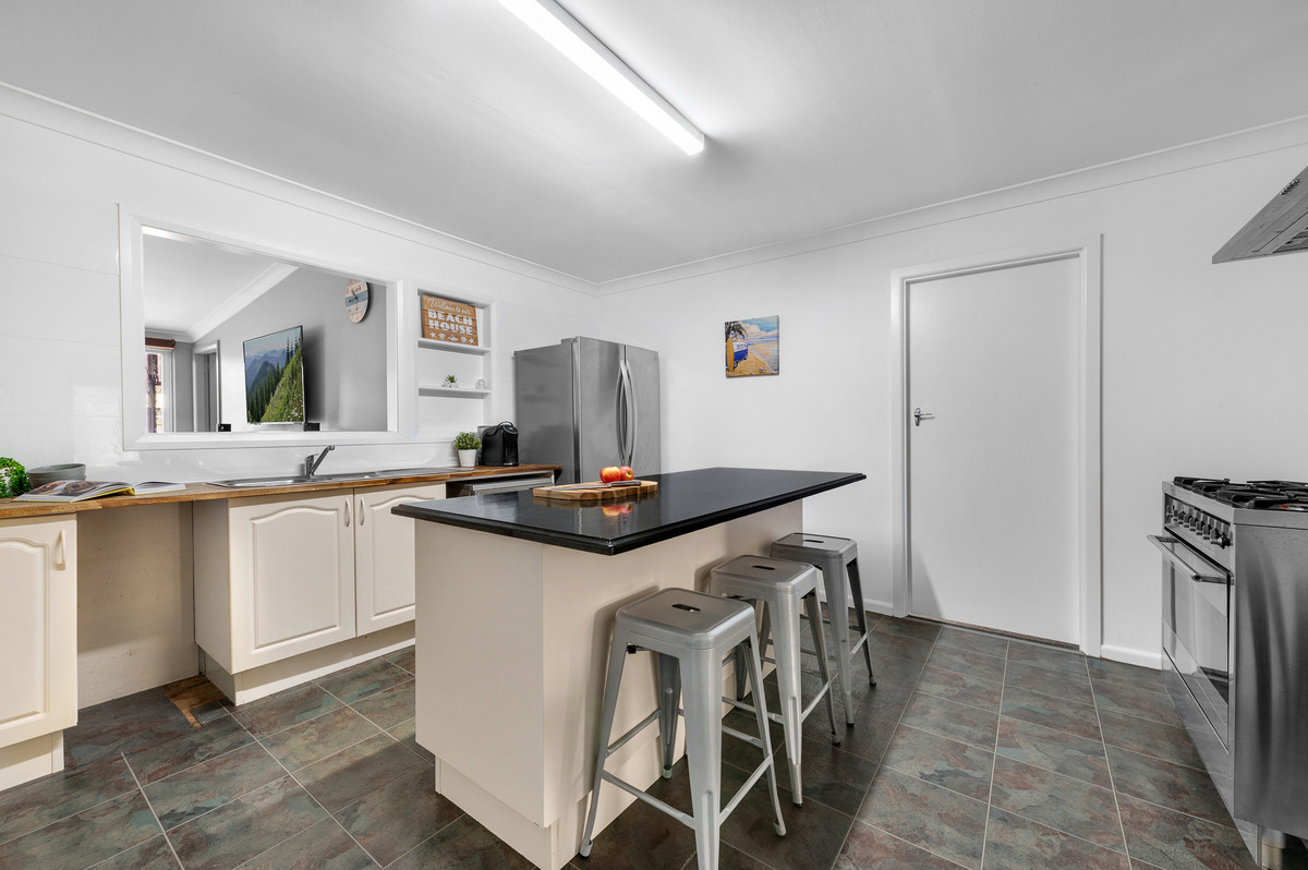 18 RAVENSCLIFFE RD, SHOALHAVEN HEADS NSW 2535, 0 Bedrooms, 0 Bathrooms, House