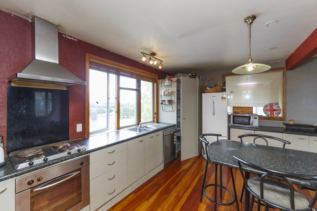 895 Main Street, Roslyn, Palmerston North City, 4 Bedrooms, 2 Bathrooms