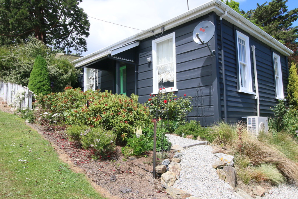 28 Colonsay Street, Lawrence, Clutha, 2 રૂમ, 1 બાથરૂમ