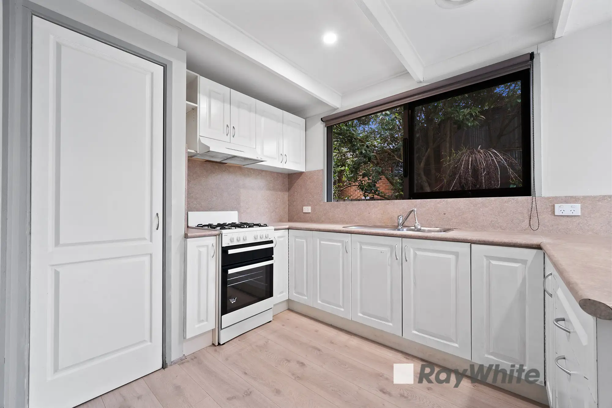 64 DARLING WAY, Narre Warren, South East Melbourne, 0 ห้องนอน, 0 ห้องน้ำ, House