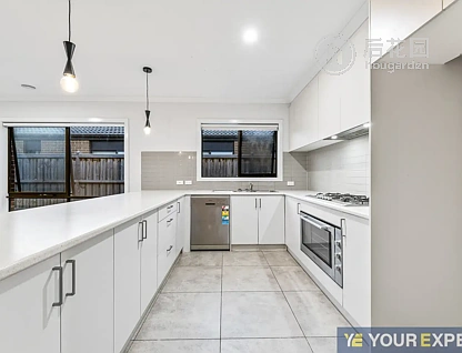 12 DEWHURST CCT, CRANBOURNE EAST VIC 3977, 0房, 0浴, House